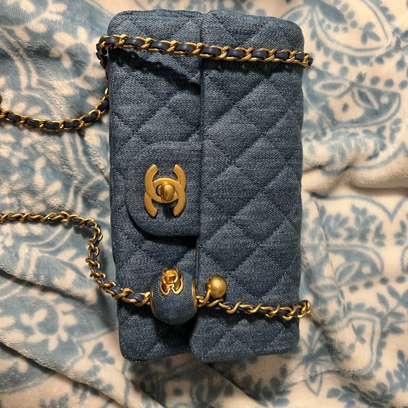 ❌❌❌SOLD❌❌❌Chanel Pearl crush mini rectangular DENIM - Picture 2 of 8